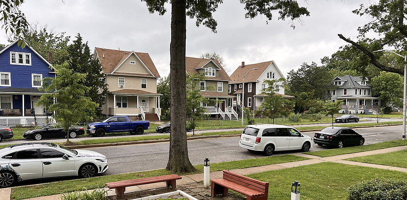 GWYNOAK AVE 1
