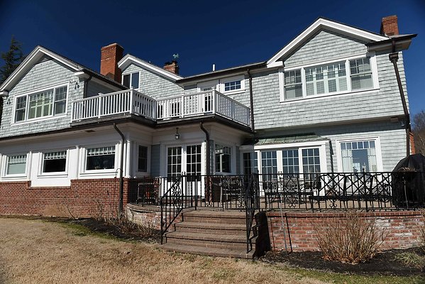 7 Pelham Ave.-75