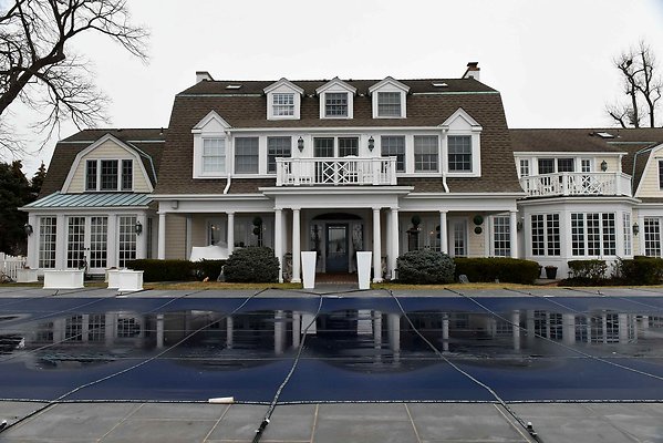 20 Plum Beach Rd