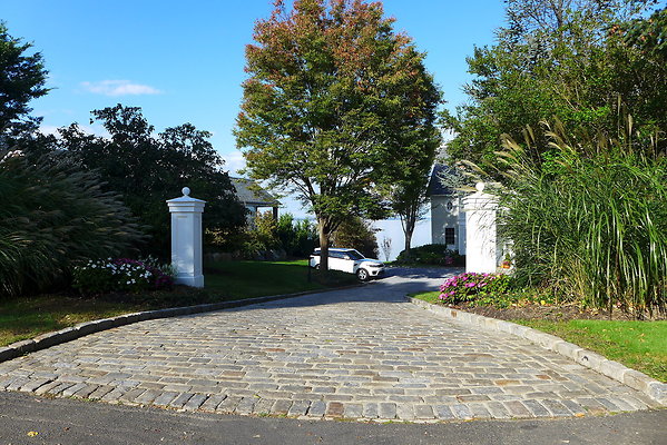 2 sands point