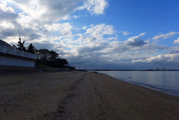2 Sands Light Road (Sands Point, NY) - 185-X5