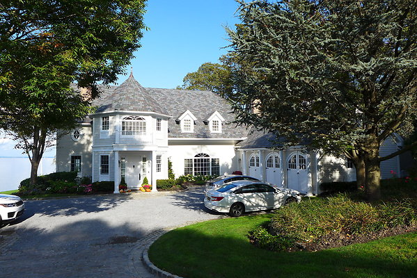2 Sands Light Road (Sands Point, NY) - 4-X5