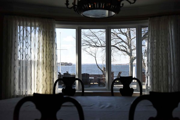 77 Bay Ave.-17