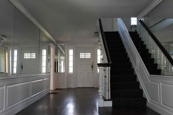 435 Bryant Ave.-14